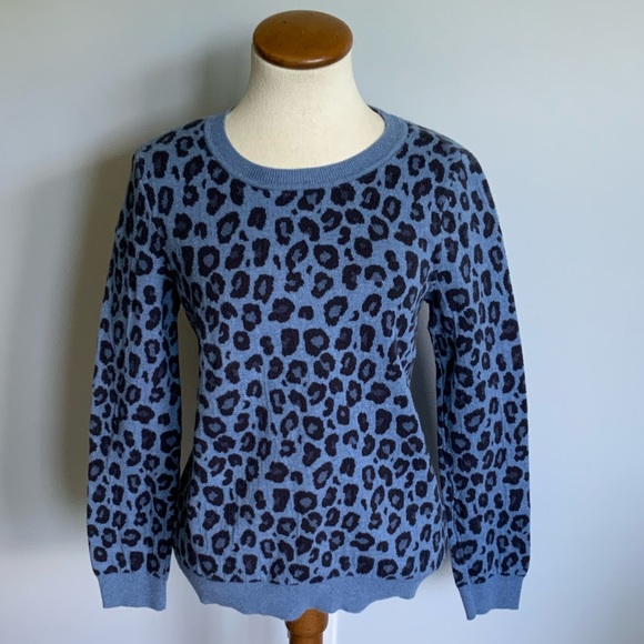 Liz Claiborne Sweaters - Liz Claiborne leopard sweater
